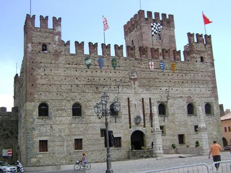 Le castello inferiore (château du bas) de Marostica (Vénétie)