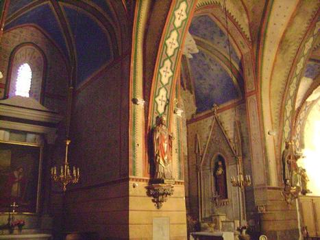 L'intérieur et lesvoûtes de l'église Saint Etienne de Mas-Cabardès (Aude)