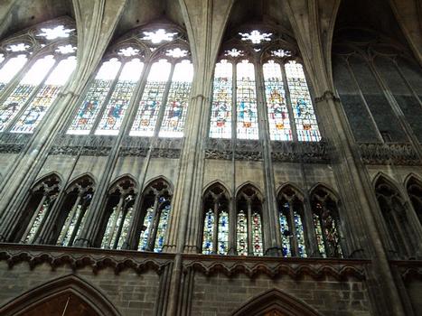 L'intérieur et les voûtes de la cathédrale Saint-Etienne de Metz