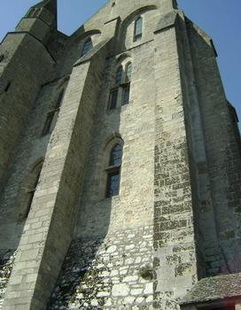 Les murs extérieurs et les contreforts de l'abbaye du Mont-saint-Michel