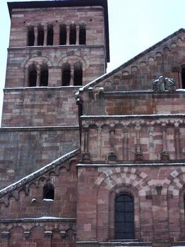 L'église abbatiale St Léger, à Murbach (Haut-Rhin) ne conserve que son choeur et son transept