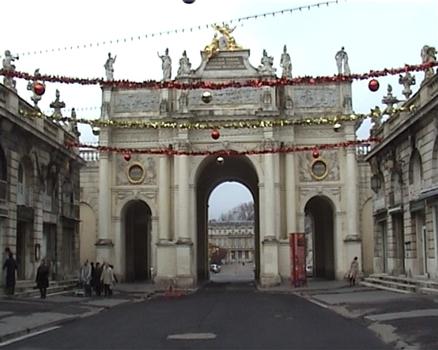 The Triumphal Arch in Nancy opens onto Stanislas Square