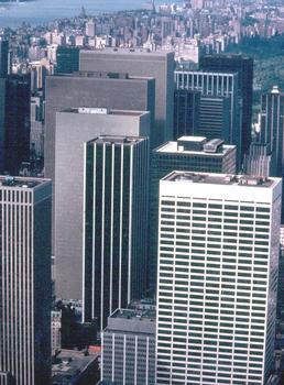 Le Rockefeller Center sur la 6e avenue à New York