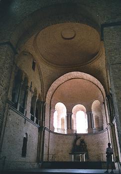 Abtei Sainte-Gertrude (Nivelles)