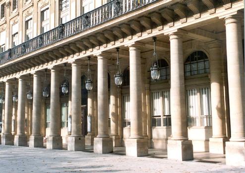La colonnade du Palais-Royal (Paris 1er)