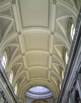 L'intérieur de la cathédrale (duomo) de Palerme, complètement réaménagé au début du 19e siècle
