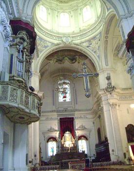 L'intérieur de la cathédrale (duomo) de Piazza Armerina (Sicile)