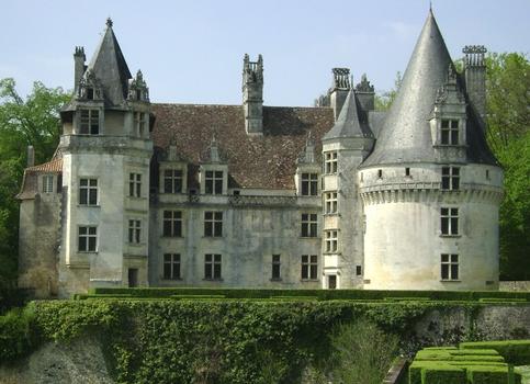 Le château Renaissance de Puyguilhem, à Villars(Dordogne)