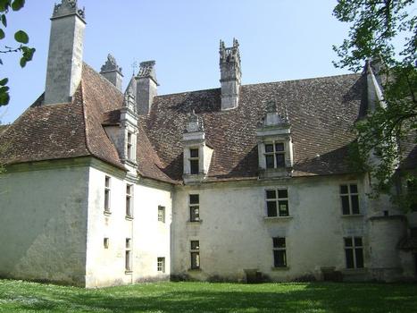 Le château Renaissance de Puyguilhem, à Villars(Dordogne)