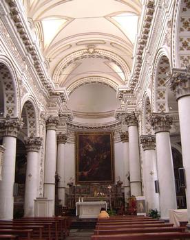 L'intérieur de l'église San Giuseppe à Ragusa Ibla (Sicile)