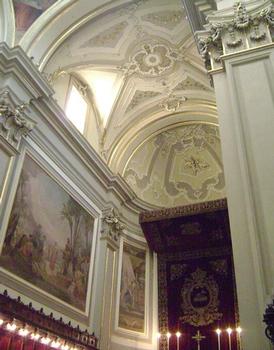 L'intérieur de la cathédrale (duomo) San Giovanni Baptista, à Ragusa Superiore (Sicile)