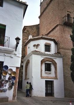 La façade et le clocher (anciennement minaret) de la cathédrale de Ronda