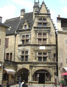 La façade Renaissance de la maison d'Etienne de la Boétie, ami de Montaigne, à Sarlat (Dordogne)