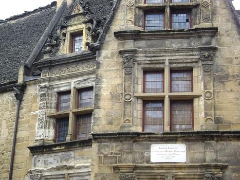 Détails de la façade Renaissance de la maison d'Etienne de la Boëtie à Sarlat (Dordogne)