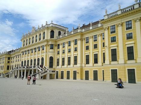 La façade sud, côté parc, du château de Schönbrunn