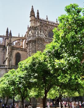 La cathédrale de Séville et la Giralda, le clocher-minaret