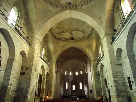 L'intérieur de l'abbatiale Sainte Marie de Souillac