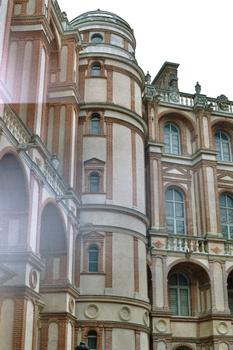 Les façades intérieures (Renaissance) du château de St-Germain-en-Laye (Yvelines)