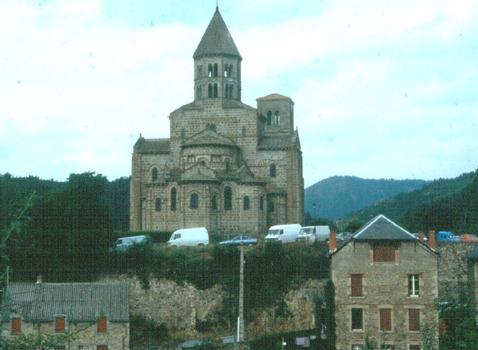 Saint-Nectaire Church