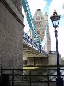 Tower Bridge, à Londres