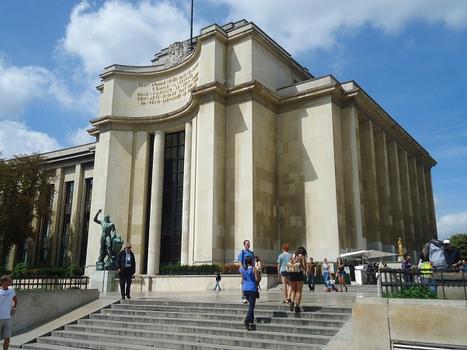 Le Palais de Chaillot, sur l'esplanade du Trocadéro (Paris 16e)
