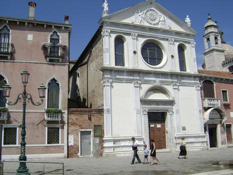La façade de l'église I Gesuati, à Venise