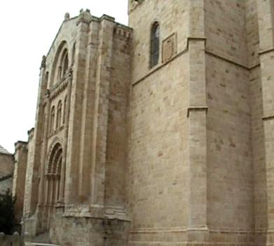 Le portail sud de la cathédrale romane de Zamora (Castille-et-Léon)