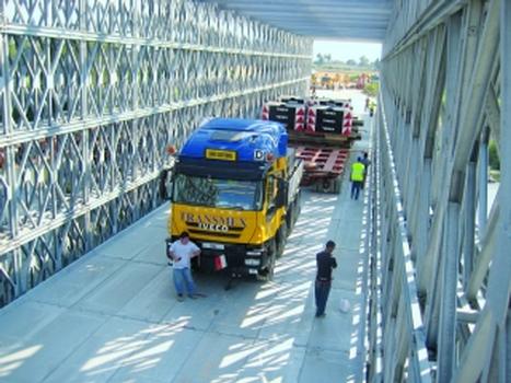 Paneelbrücken ermöglichen Kraftwerksbau