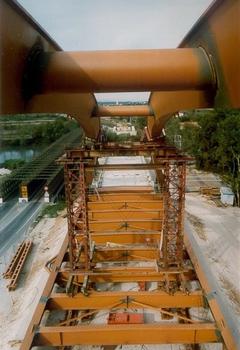 Rhonebrücke Saint-Gilles im Bau