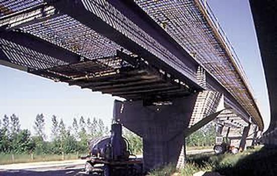 Charenteviadukt im Zuge der A837