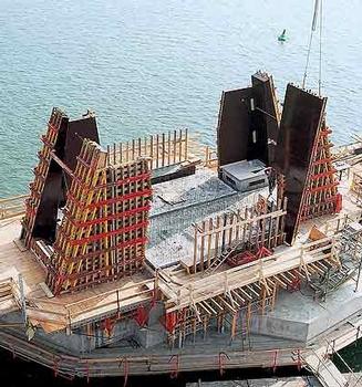 VARIO formwork elements allow optimal construction of the required geometry with the required joint and tie positions in the piers