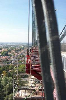 Replacement of the suspension system of the Aquitaine Bridge