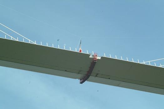 Final Hydraulic Launch Successfully Closes last Gap in the Millau Viaduct in the South of France. The job is done