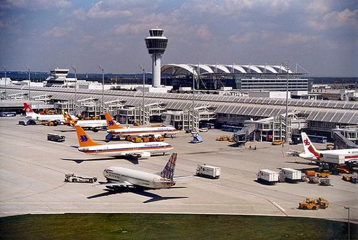 Aéroport de Munich: circulation des avions