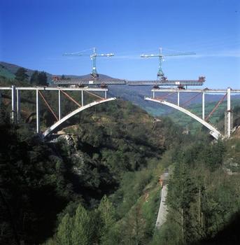 Viadukt CiezaBau des Bogens