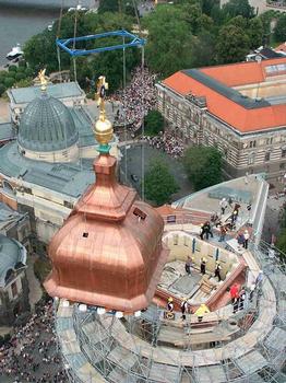 Frauenkirche in Dresden: Know-how und Edelstahl von M-CONSTRUCT verbergen sich im Inneren der Kuppel