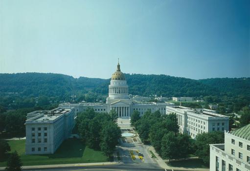 West Virginia Capitol(HABS WVA,20-CHAR,8-3)