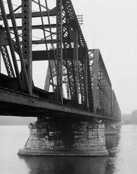 Burlington Bridge, Burlington, Iowa. (HAER, IOWA,29-BURL,5-21)