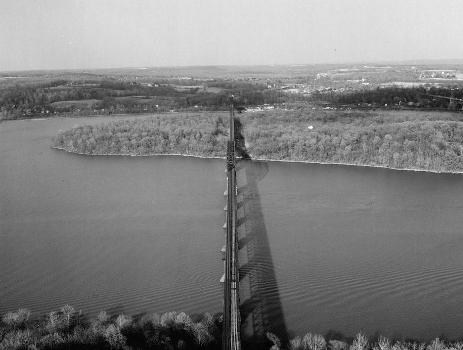 Susquehanna River Bridge : Spanning Susquehanna River, Havre de Grace, Harford County, MD (HAER MD,13-HAV,4-2)