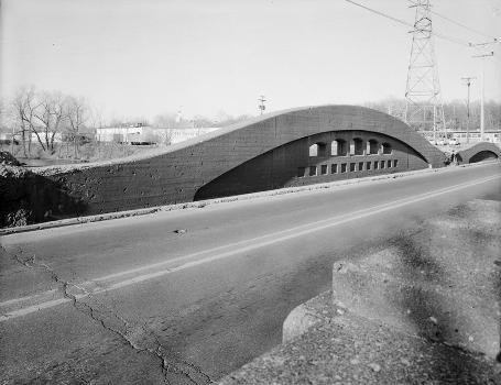 Mosel Avenue Bridge, Kalamazoo, Michigan, USA (HAER, MICH,39-KALAM,2-8)