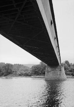 Cornish-Windsor Covered Bridge. (HAER, NH,10-CORN,2-8)