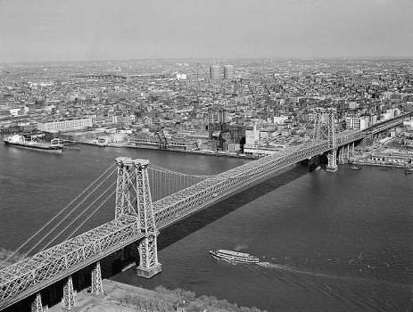 Williamsburg Bridge. (HAER, NY,31-NEYO,165-;DLC/PP-97:NY-12)