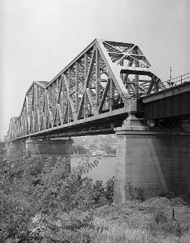Chesapeake & Ohio Railroad Bridge (1929) (HAER, OHIO,31-CINT,44-2)