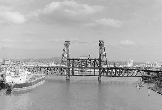 Steel Bridge, Portland, Oregon. (HAER, ORE,26-PORT,14-2)