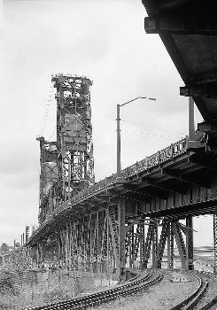 Steel Bridge, Portland, Oregon. (HAER, ORE,26-PORT,14-8)