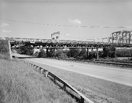 Sewickley Bridge, Sewickley, Pennsylvania. (HAER, PA,2-SEW,1-4)