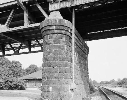 Sewickley Bridge, Sewickley, Pennsylvania. (HAER, PA,2-SEW,1-14)