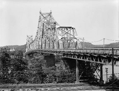 Sewickley Bridge, Sewickley, Pennsylvania. (HAER, PA,2-SEW,1-23)