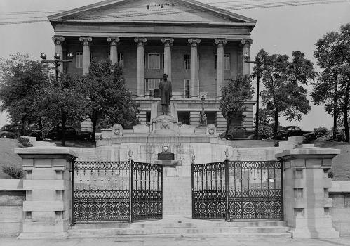 Tennessee State Capitol, Nashville,Tennessee(HABS TENN,19-NASH,1-6)
