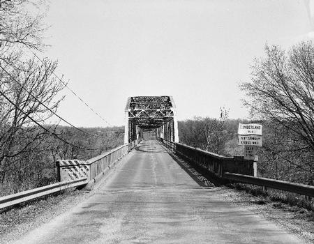 John T. Cunningham Memorial Bridge